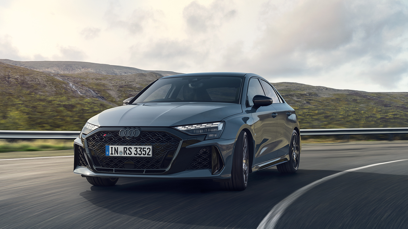モデル解説 | Audi RS 3 | アウディ公式カタログ