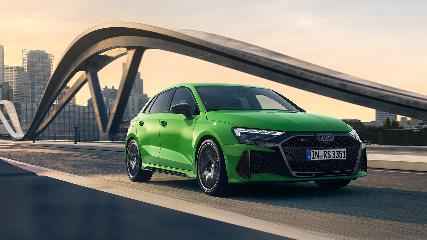 モデル解説 | Audi RS 3 | アウディ公式カタログ